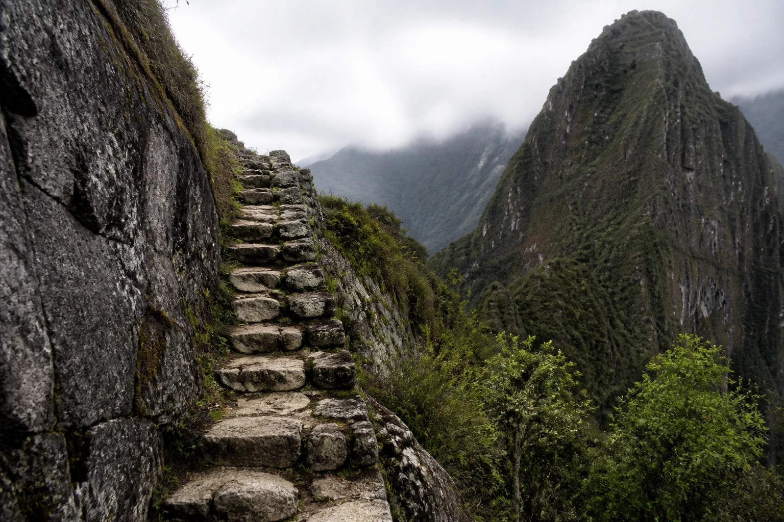 Stone route within the Machupicchu landscape